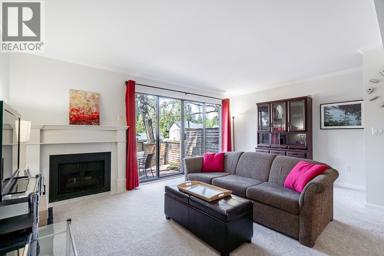 2 1960 RUFUS DRIVE, North Vancouver