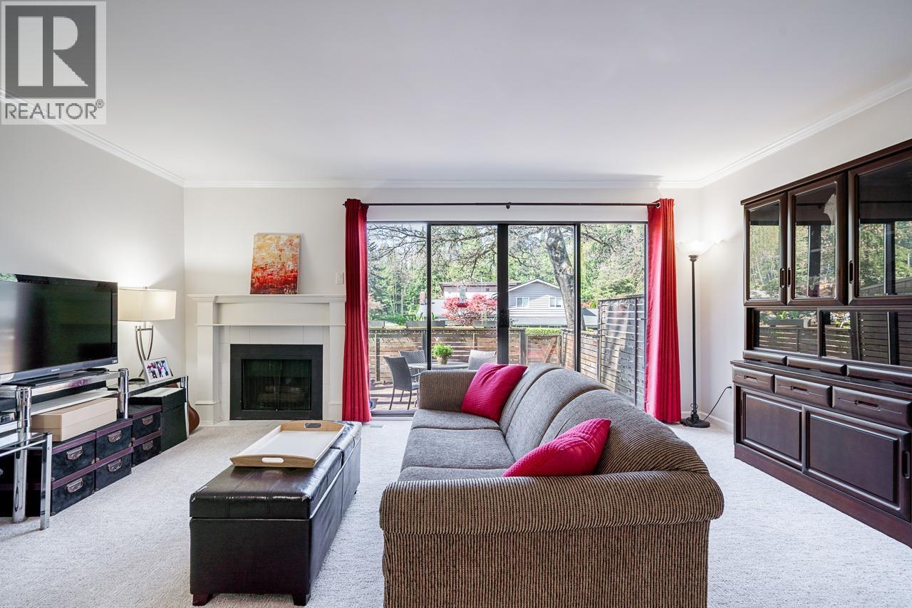 2 1960 RUFUS DRIVE, North Vancouver