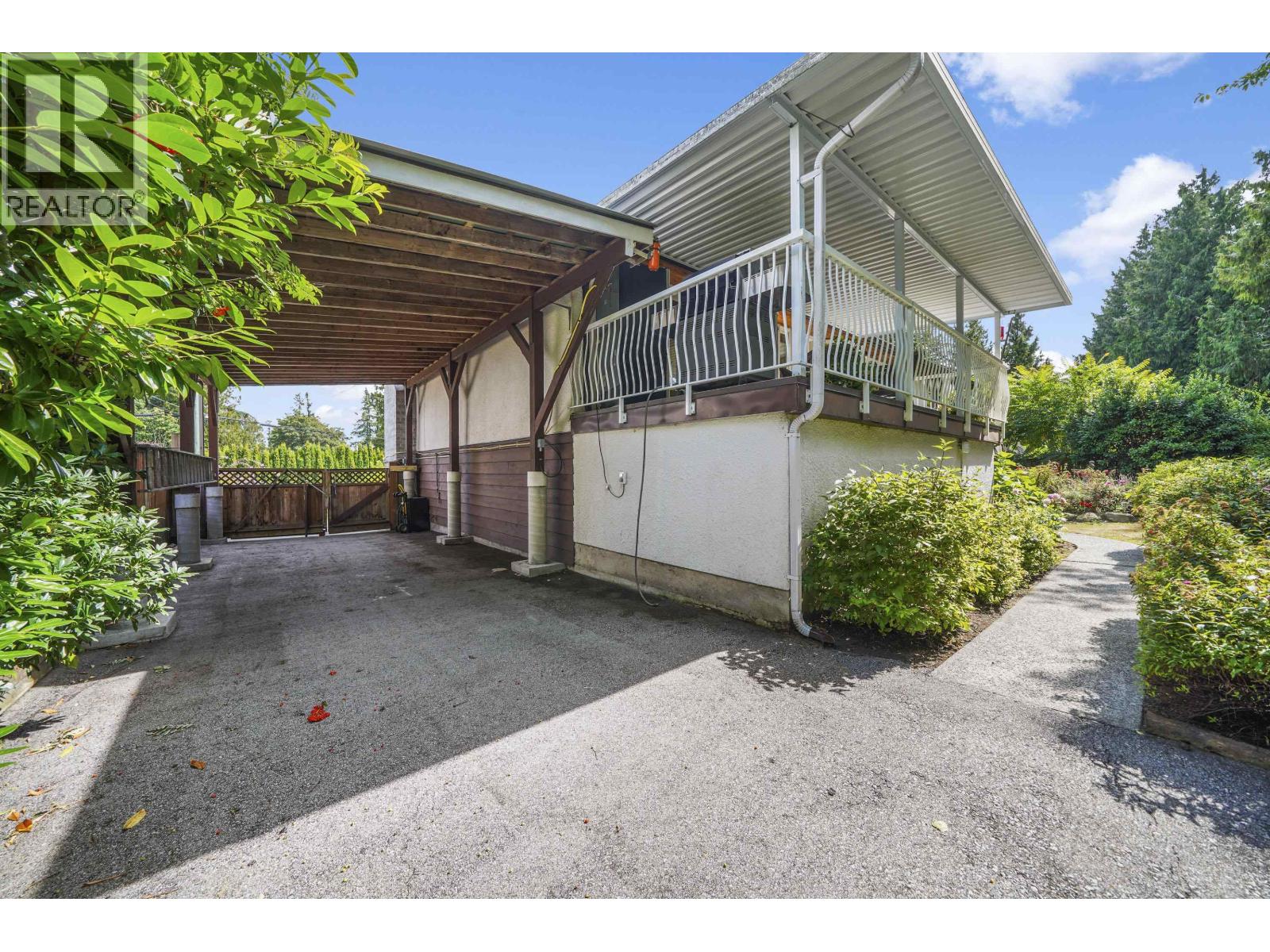 5174 DENNISON Drive, Delta