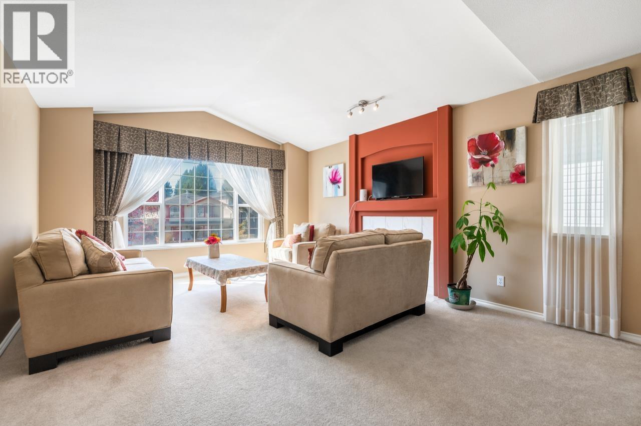3156 JERVIS STREET, Port Coquitlam