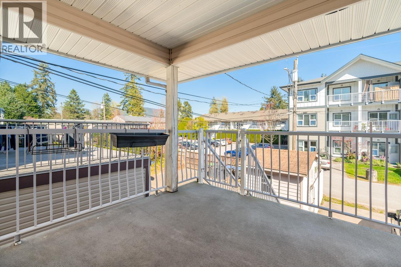 3156 JERVIS STREET, Port Coquitlam