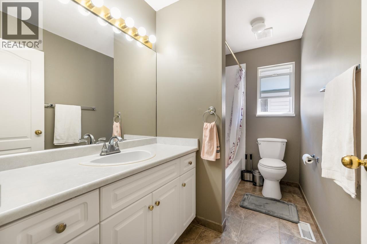 3156 JERVIS STREET, Port Coquitlam