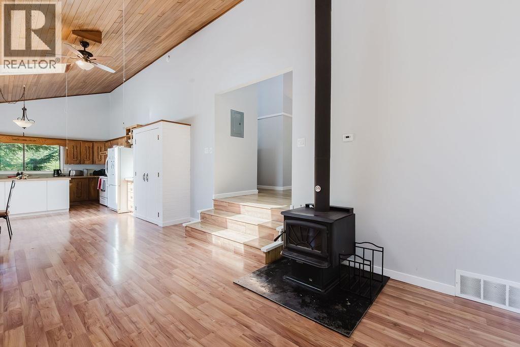 5899 SPRIGGS ROAD, Madeira Park