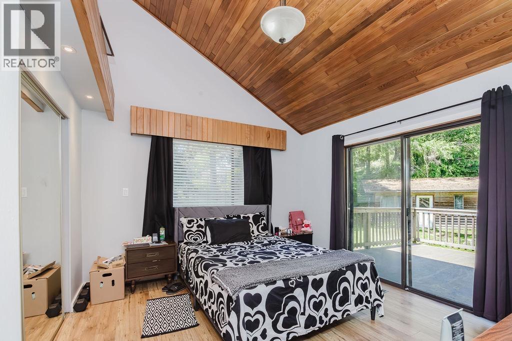 5899 SPRIGGS ROAD, Madeira Park