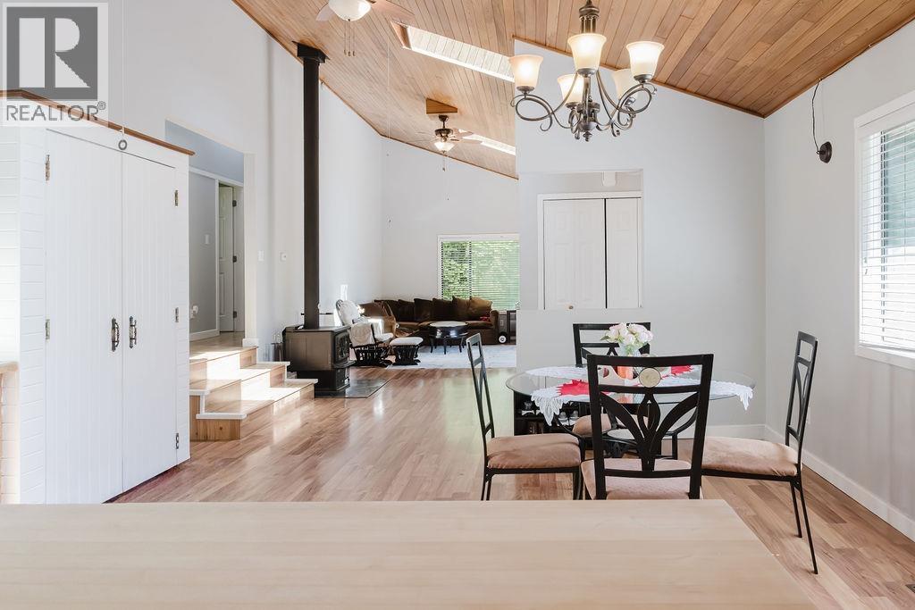 5899 SPRIGGS ROAD, Madeira Park