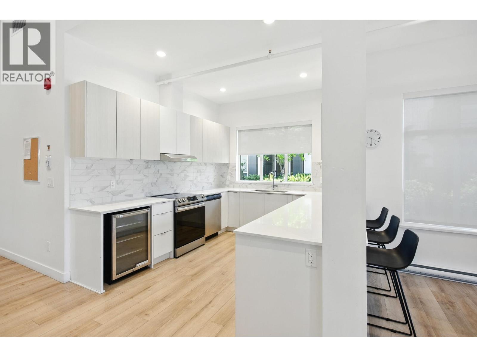 #215-1892 STARLING Drive, Tsawwassen