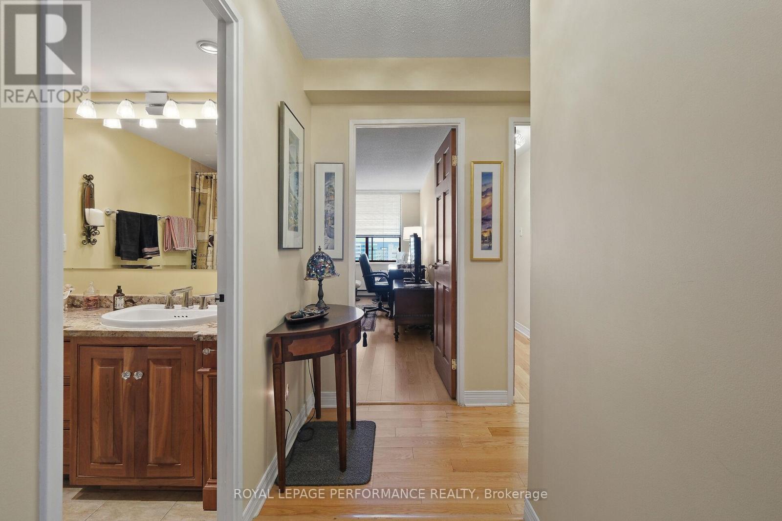 #1003 71 SOMERSET STREET W - 10