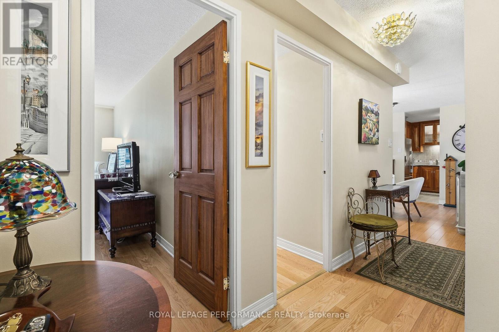 #1003 71 SOMERSET STREET W - 11