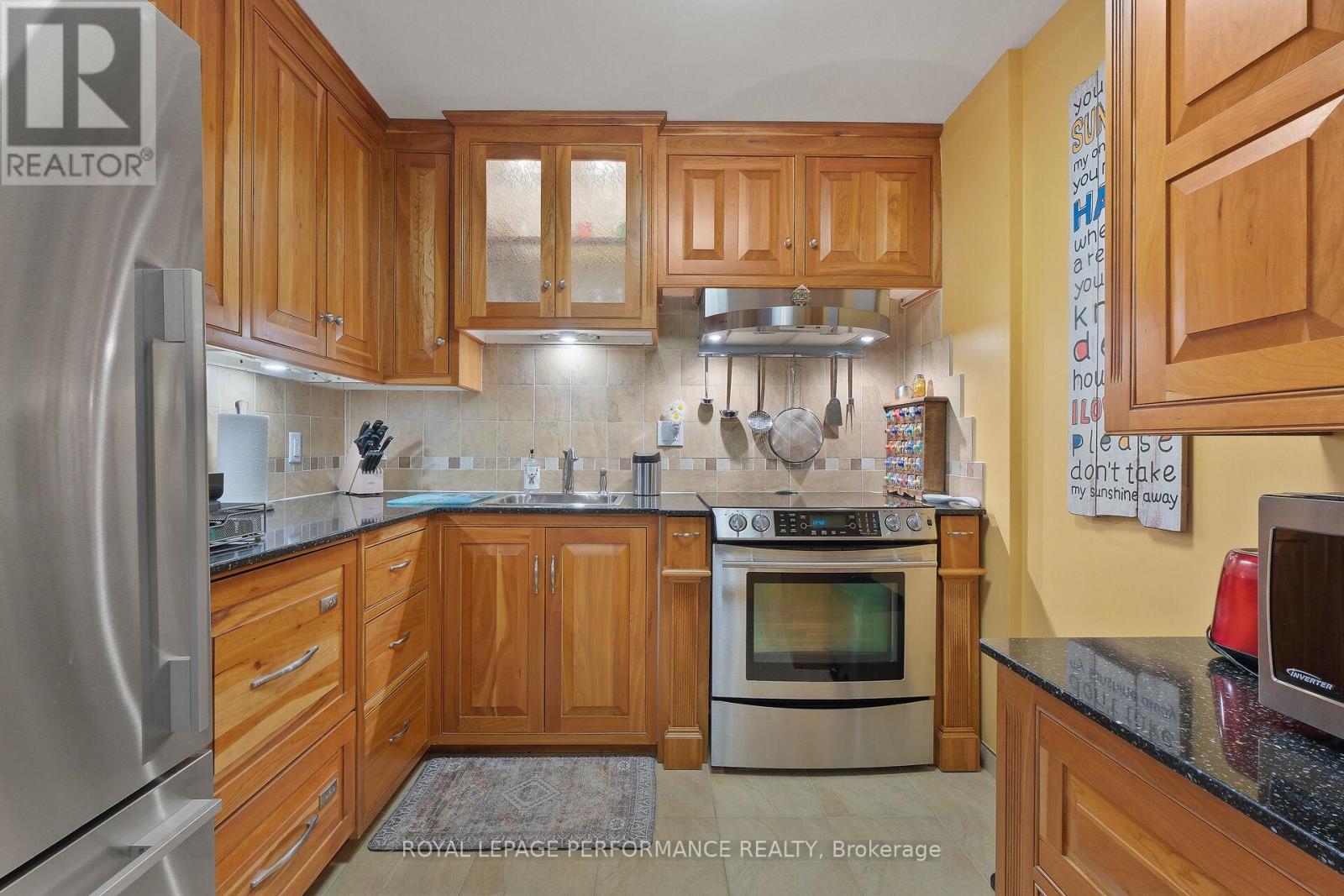 #1003 71 SOMERSET STREET W - 17