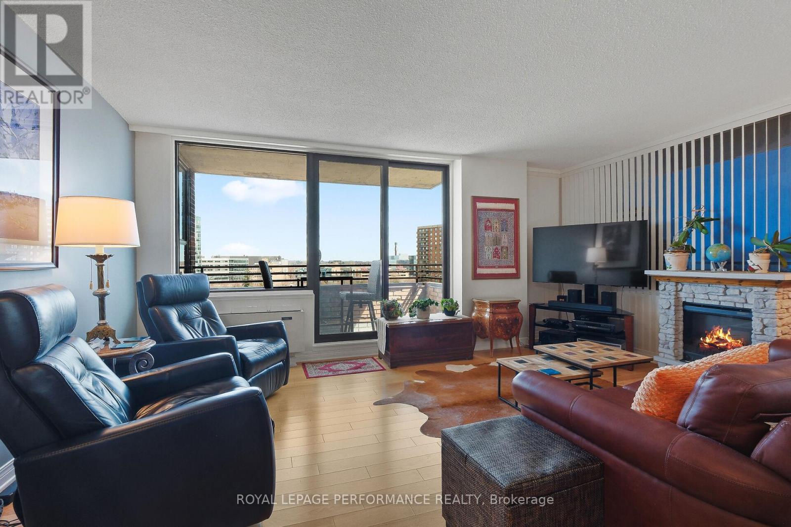 #1003 71 SOMERSET STREET W - 24
