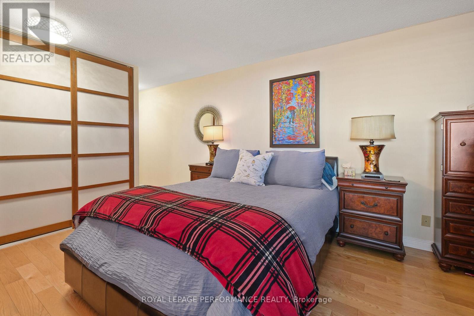 #1003 71 SOMERSET STREET W - 35