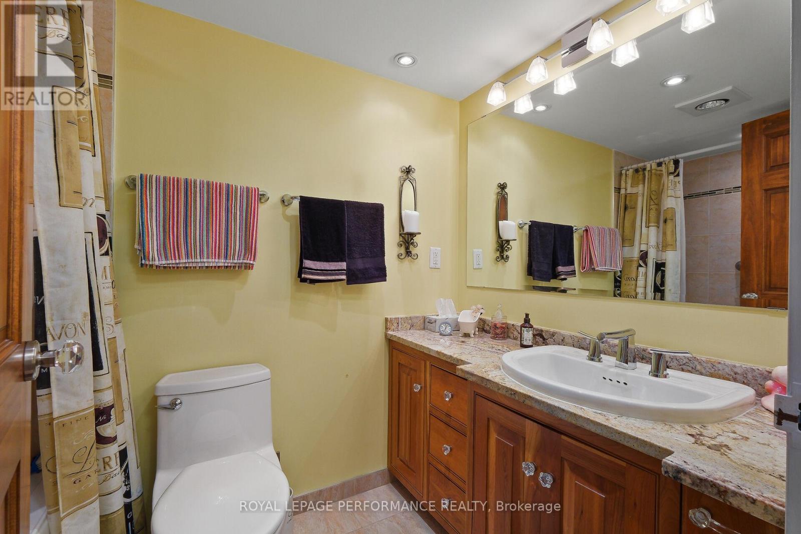 #1003 71 SOMERSET STREET W - 39