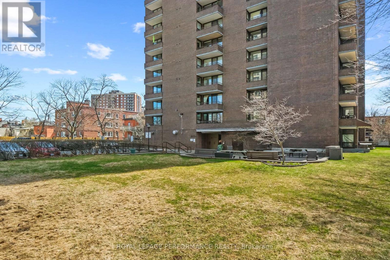 #1003 71 SOMERSET STREET W - 49