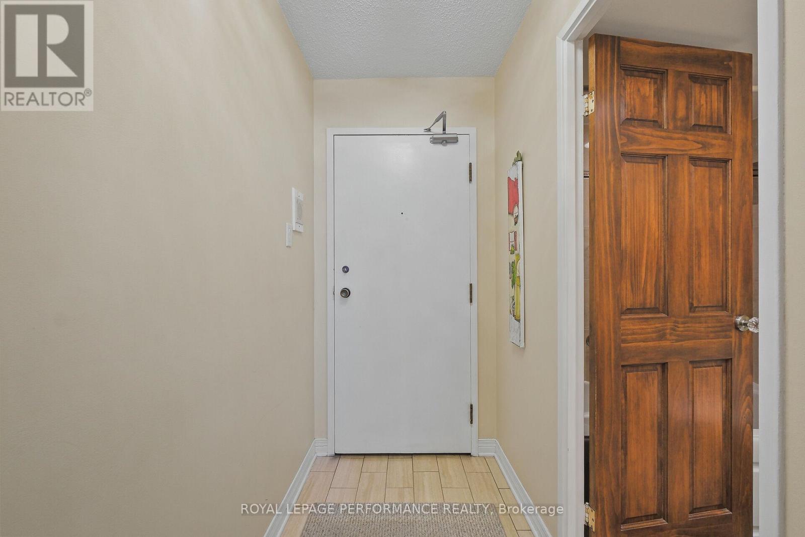 #1003 71 SOMERSET STREET W - 8