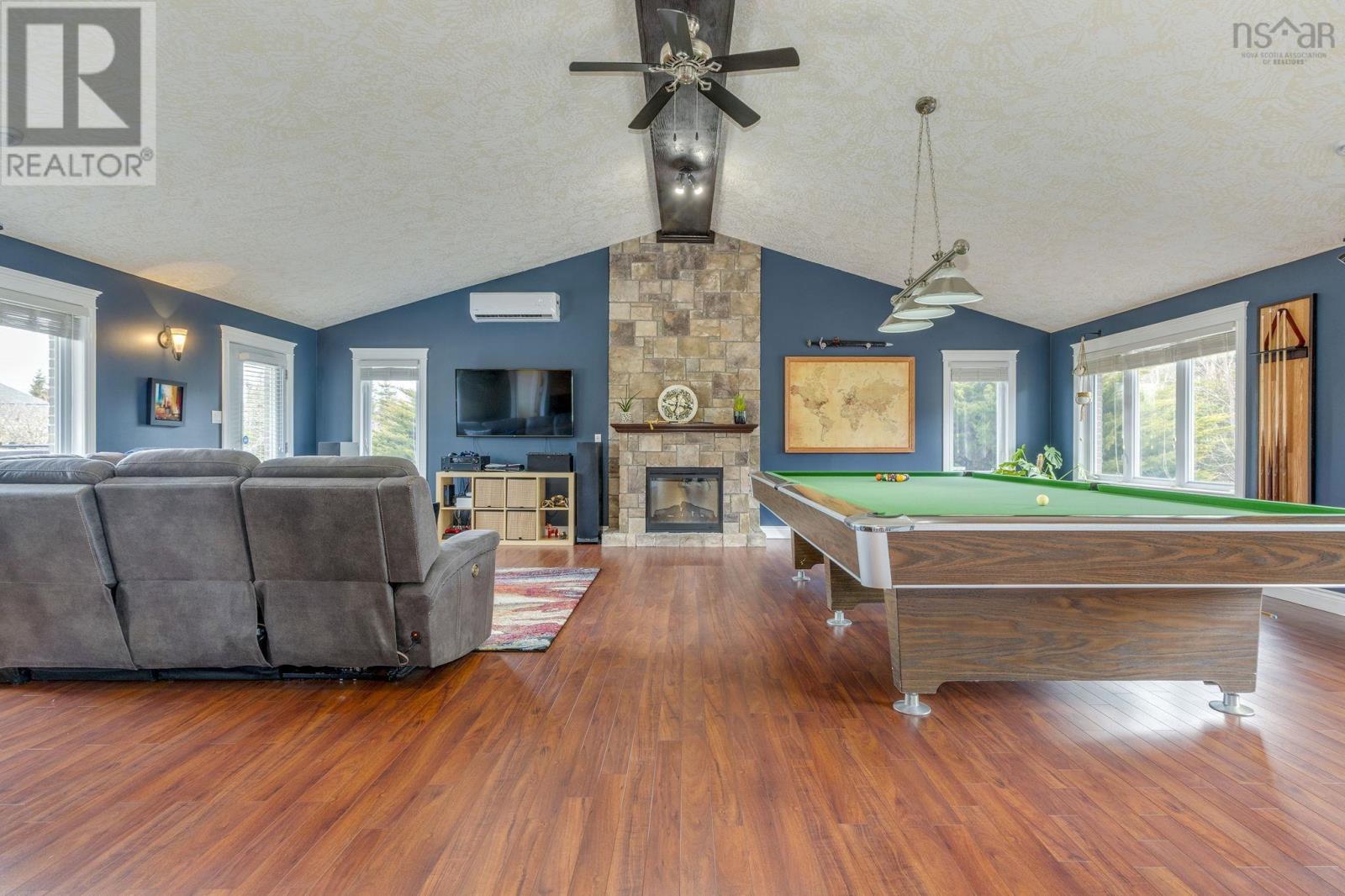 Property 11 of 28 of 51 Sandy Point Road