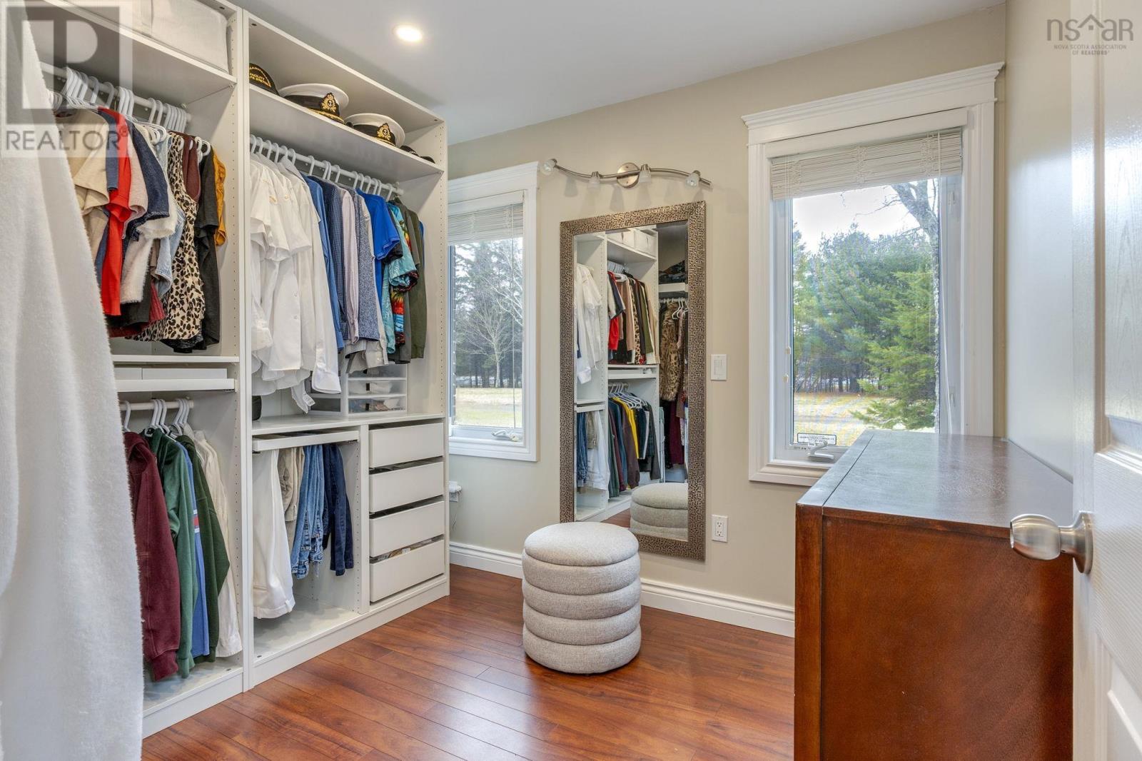 Property 22 of 28 of 51 Sandy Point Road