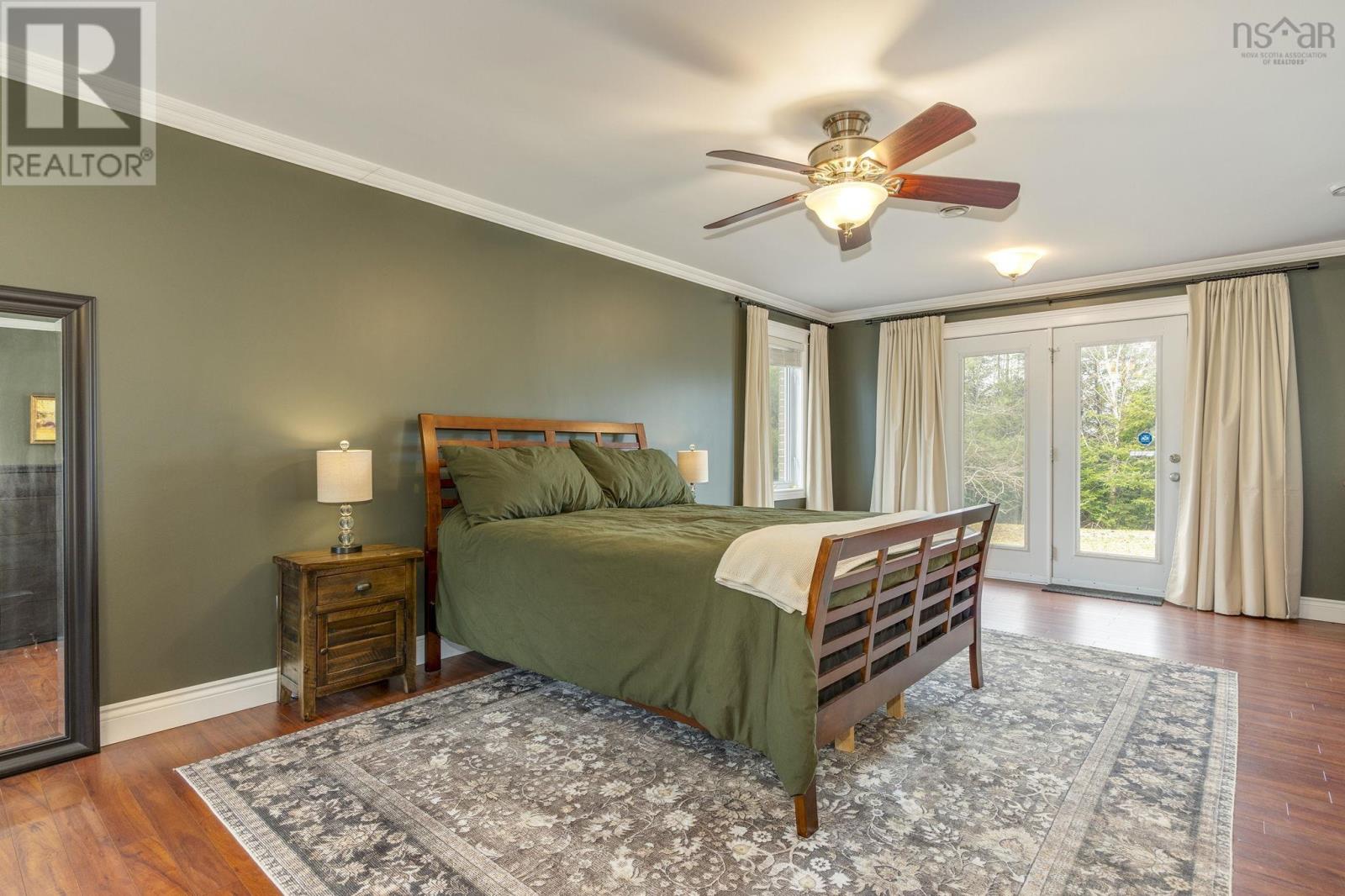 Property 21 of 28 of 51 Sandy Point Road