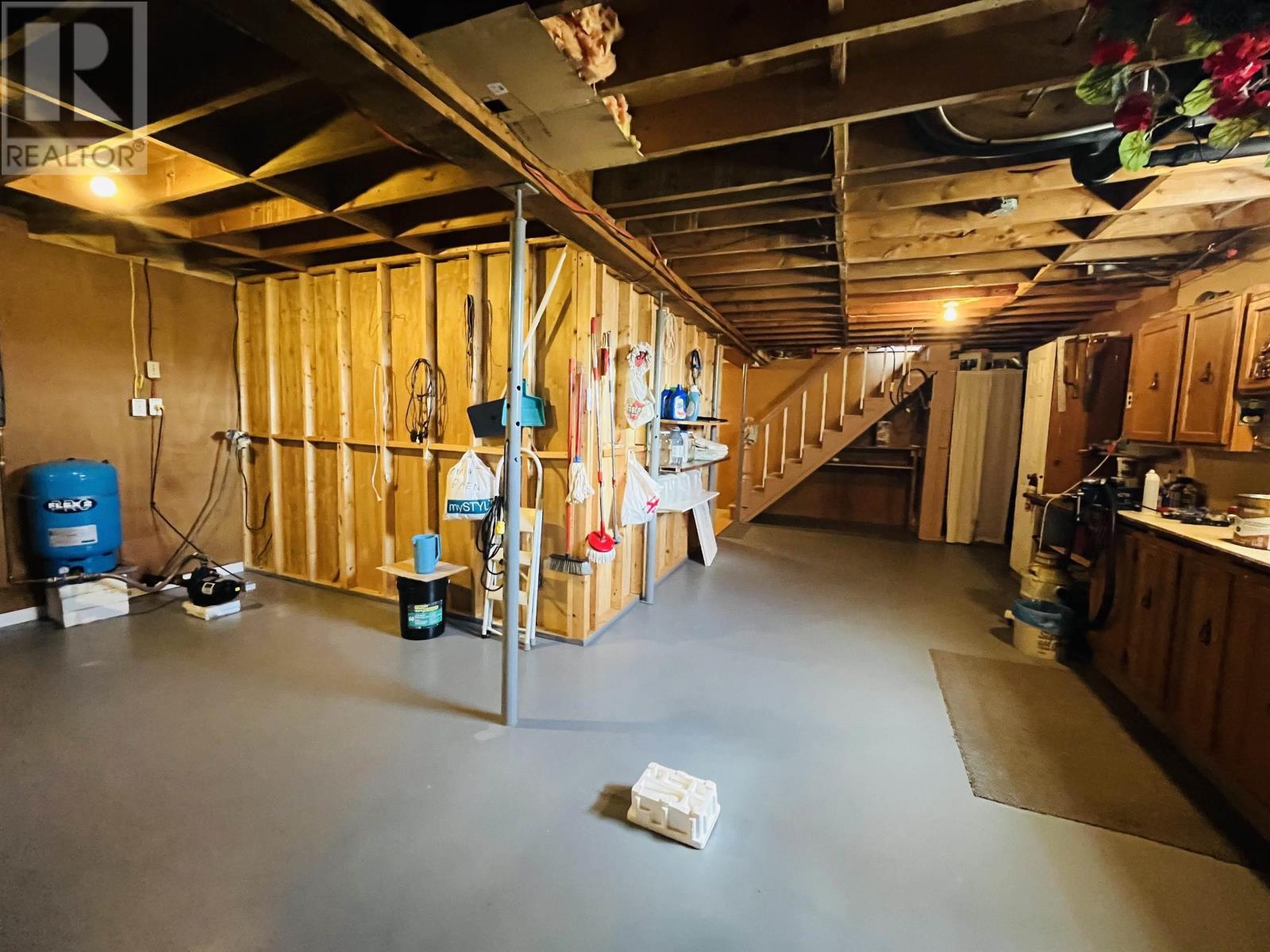 Property 36 of 36 of 1058 Little Forks