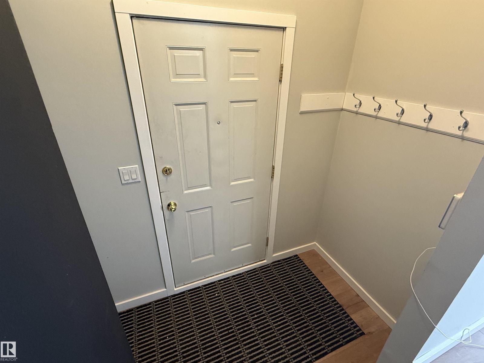 10654 BEAUMARIS RD NW, Edmonton