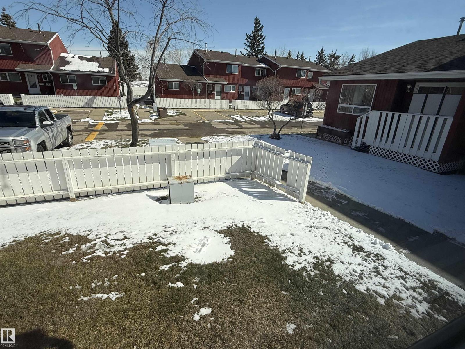 10654 BEAUMARIS RD NW, Edmonton