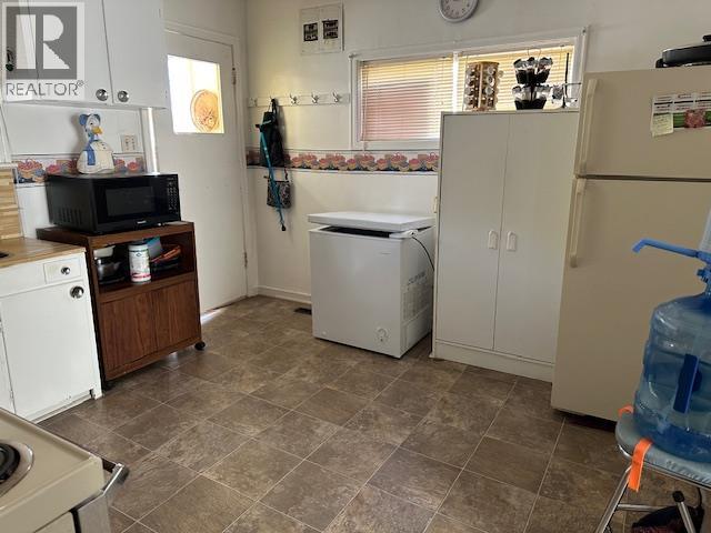 108 Richards Street - 4