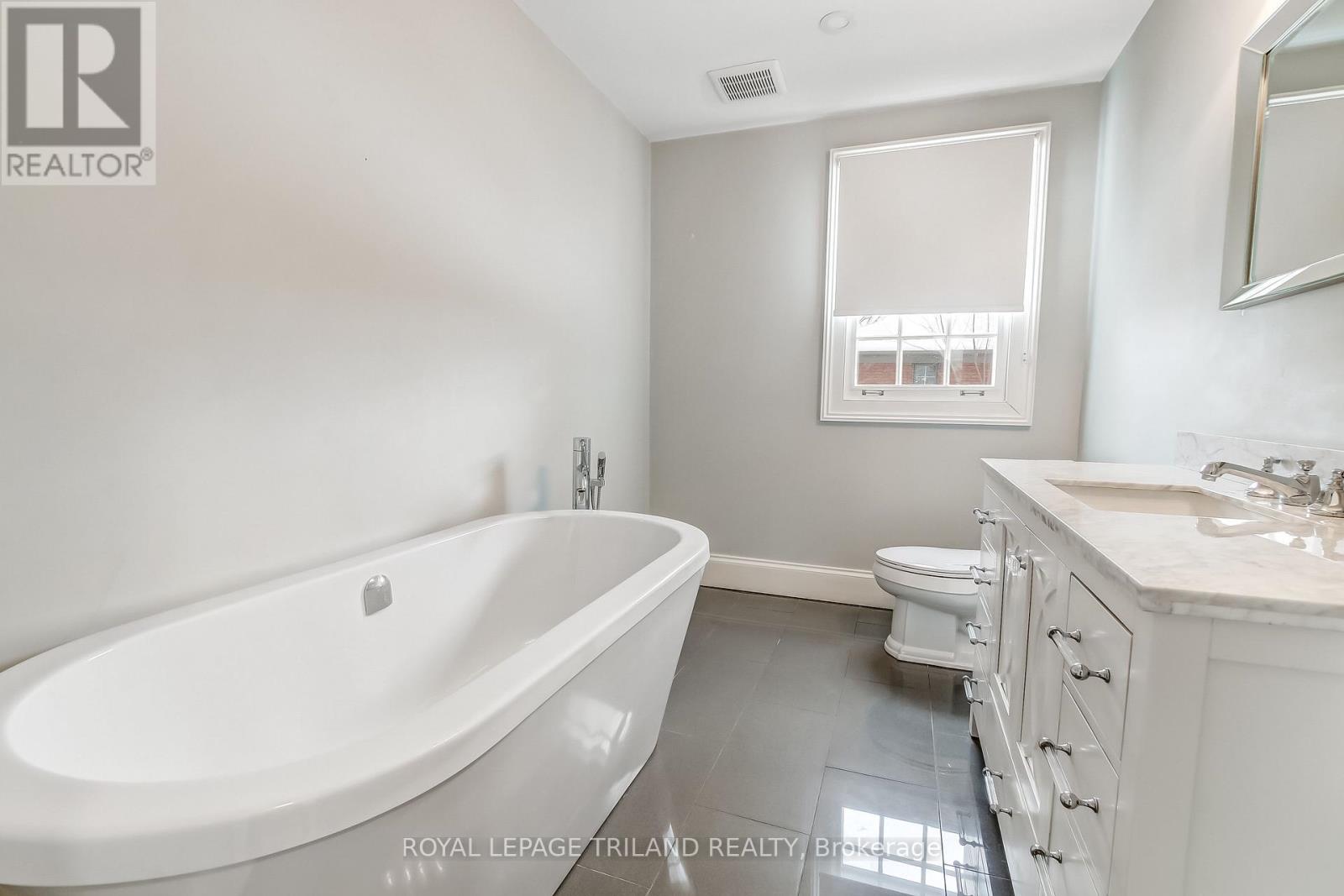 1965 HIGHLAND HEIGHTS Property Photo