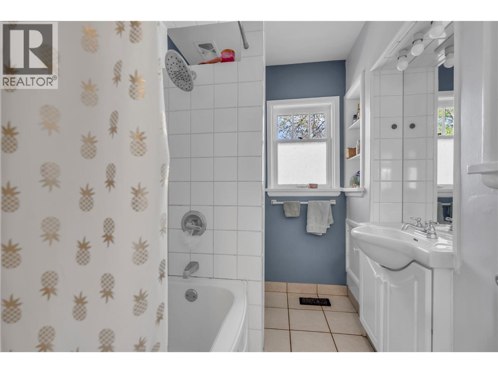 3909 Gartrell Road, Summerland