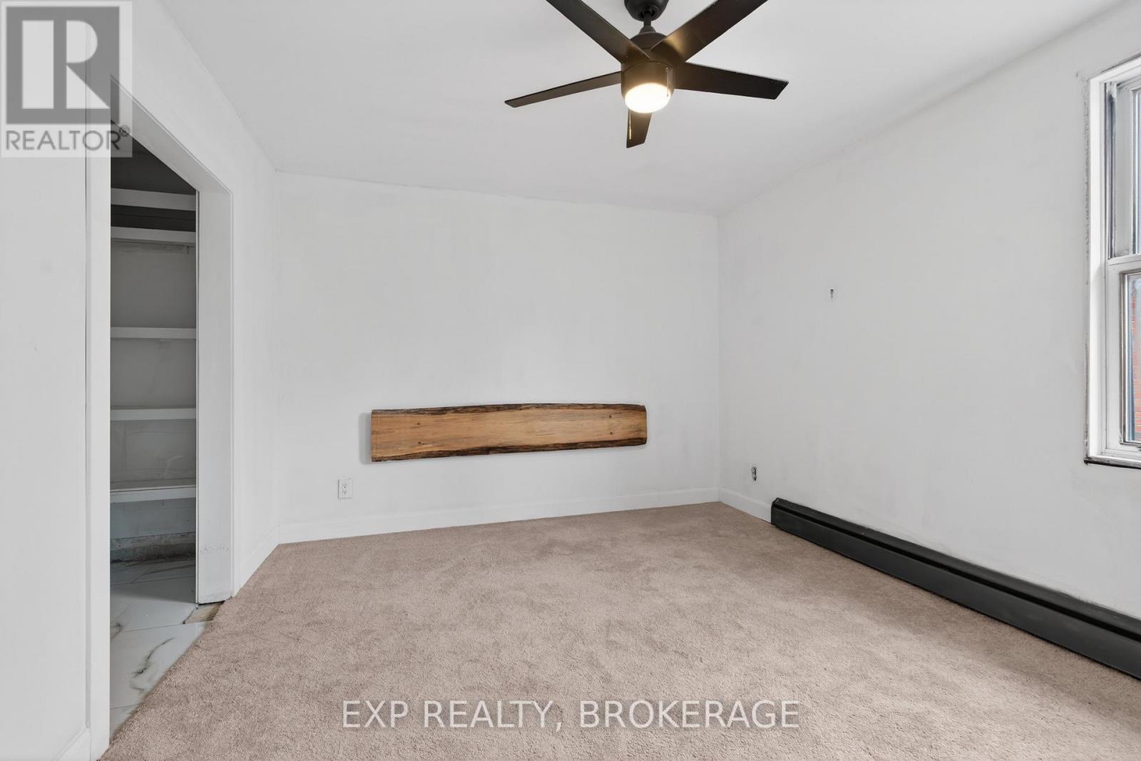 43 CARLETON STREET - 9