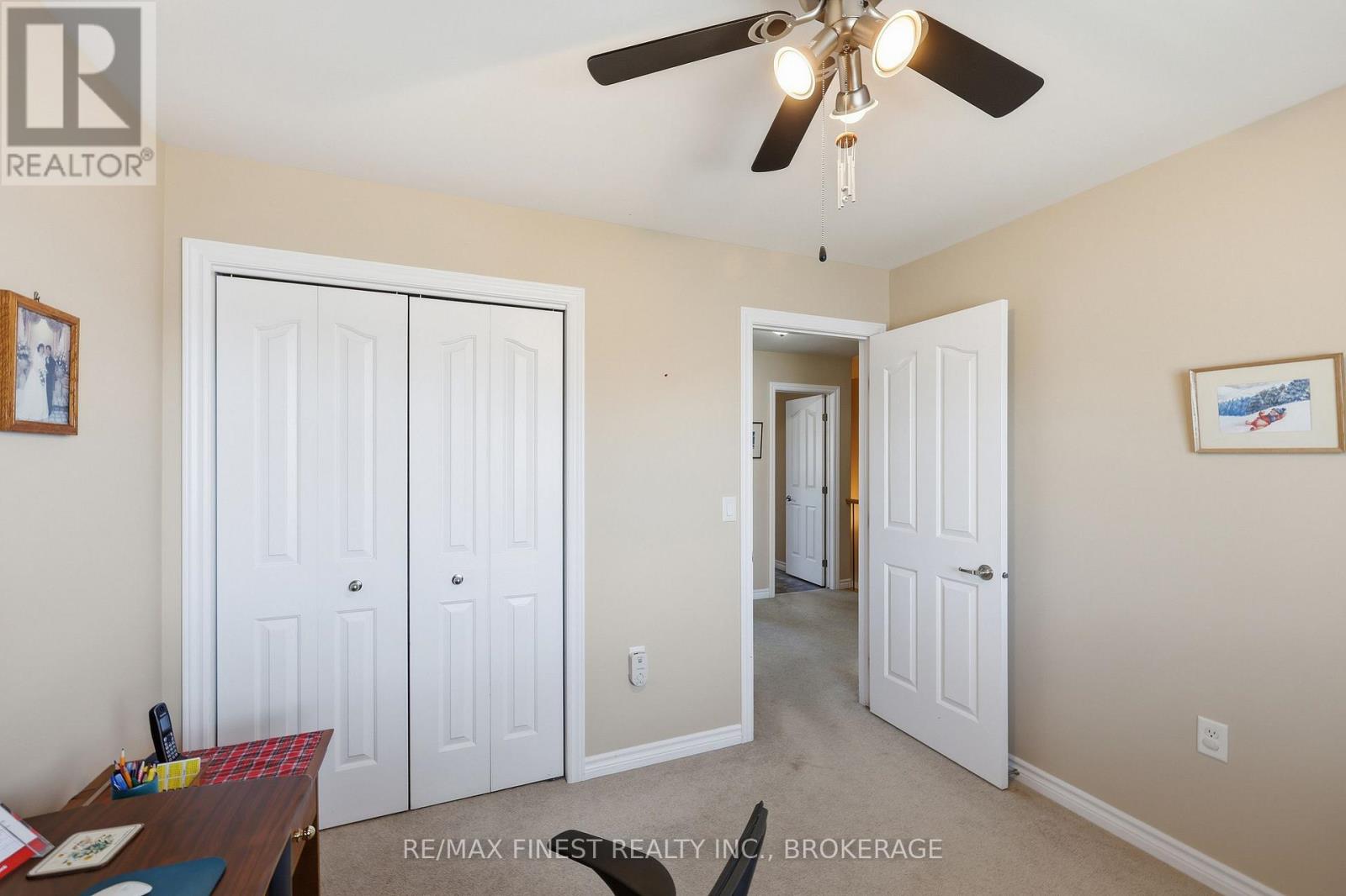 6 KARLEE COURT - 32