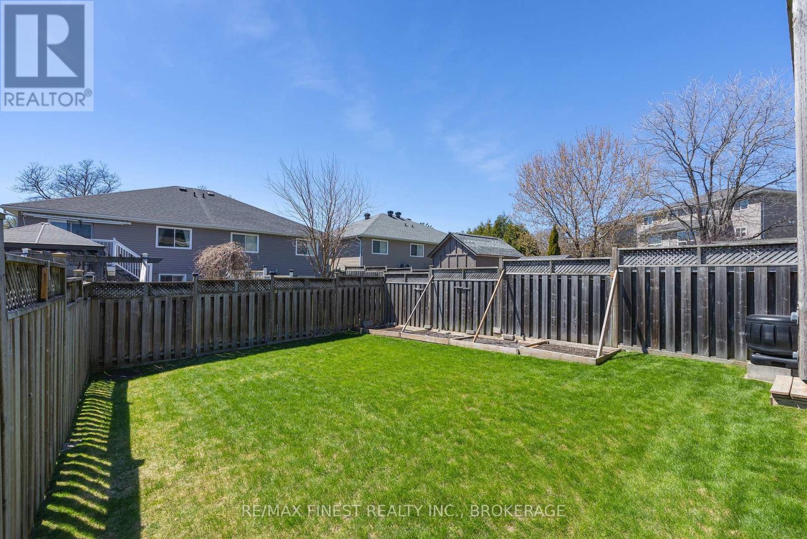 6 KARLEE COURT - 48