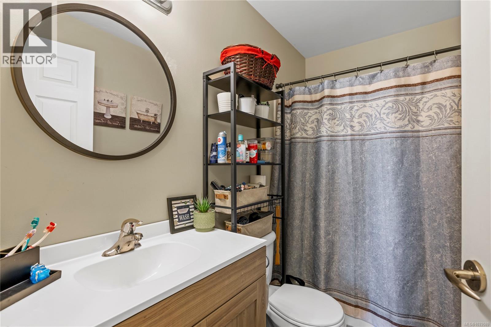 921 Sarum Rise Way - 32