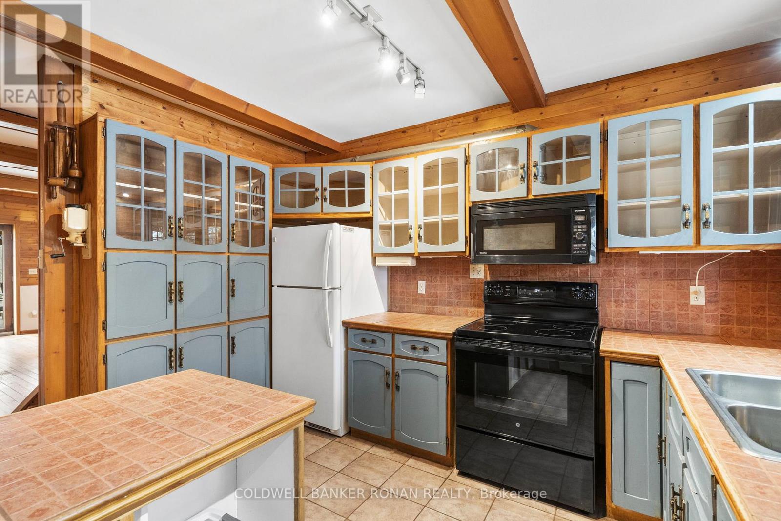 797 FOREST LAKE ROAD - 6