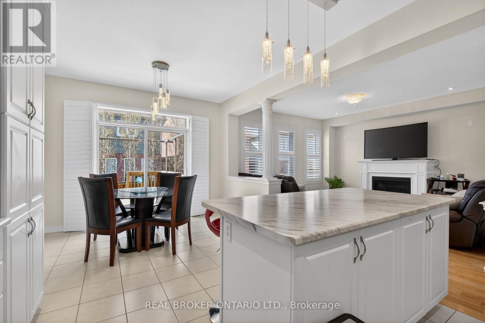 27 FINGLAND CRESCENT - 14