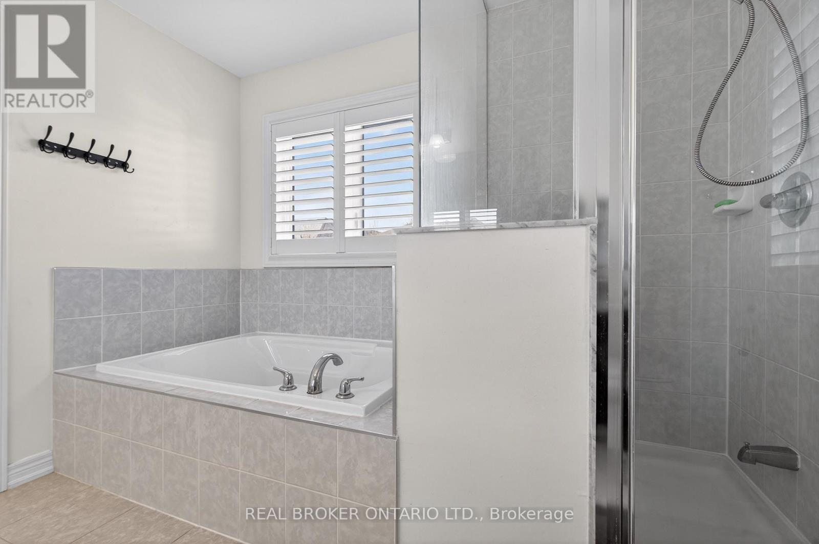 27 FINGLAND CRESCENT - 27