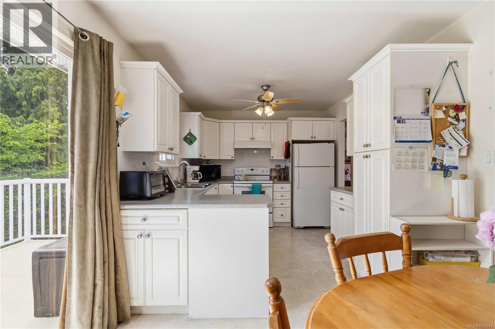 #13 7675 East Saanich Rd - 10