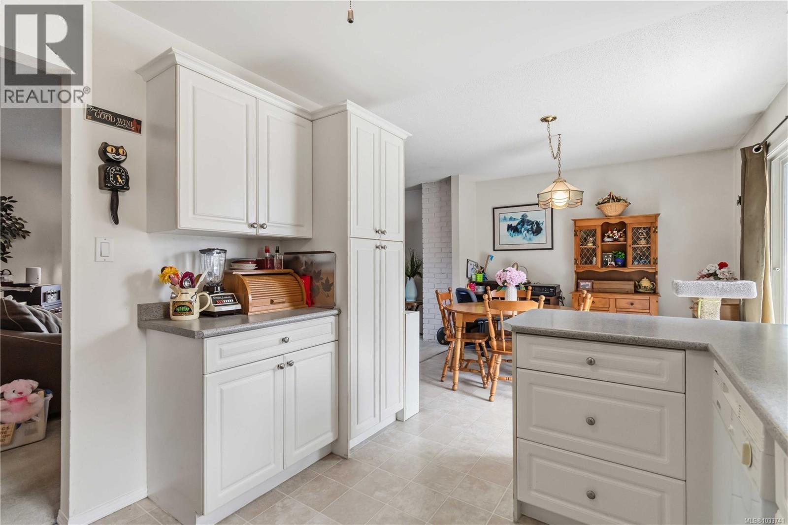 #13 7675 East Saanich Rd - 15