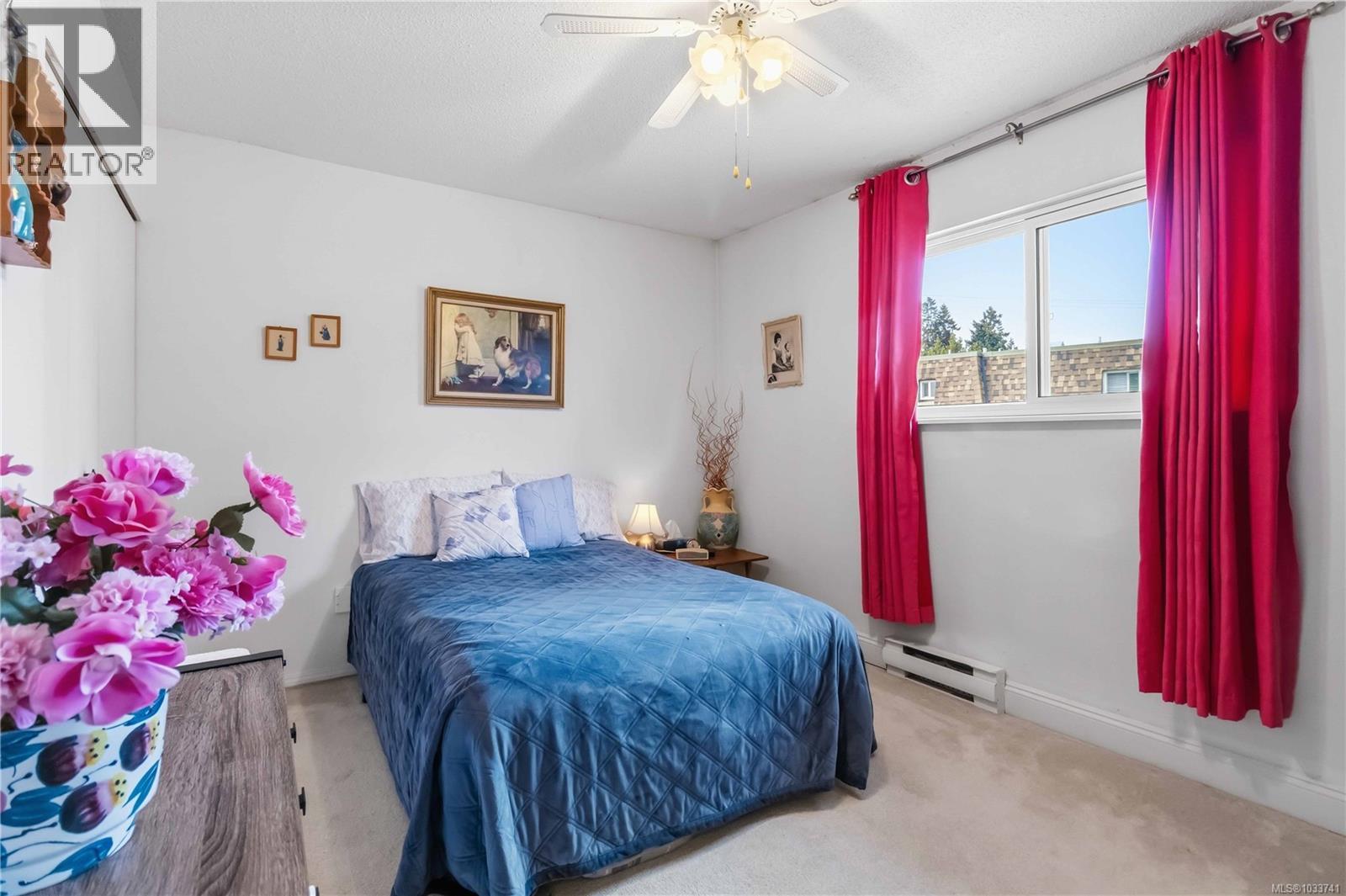 #13 7675 East Saanich Rd - 18