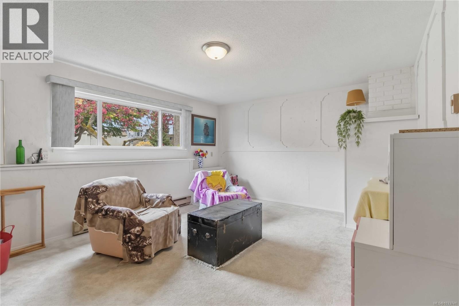 #13 7675 East Saanich Rd - 22
