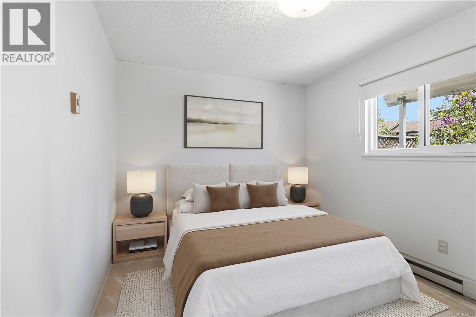 #13 7675 East Saanich Rd - 27