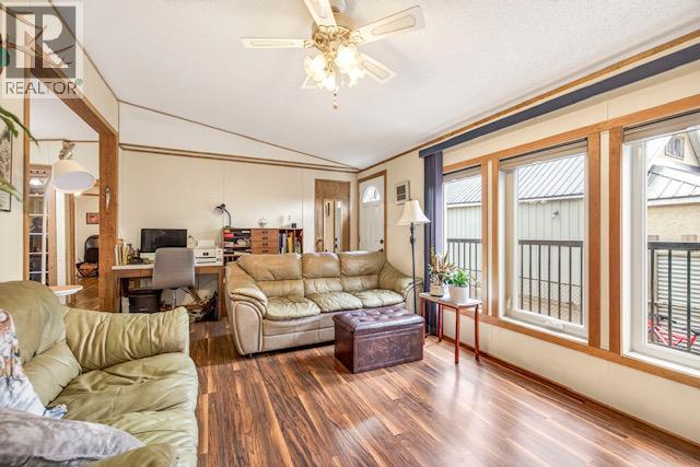 236 Riverside Drive - 19