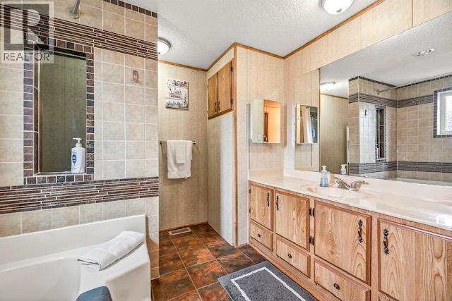 236 Riverside Drive - 20