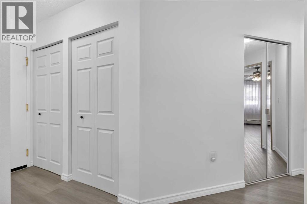 #414 10 Dover Point SE - 11
