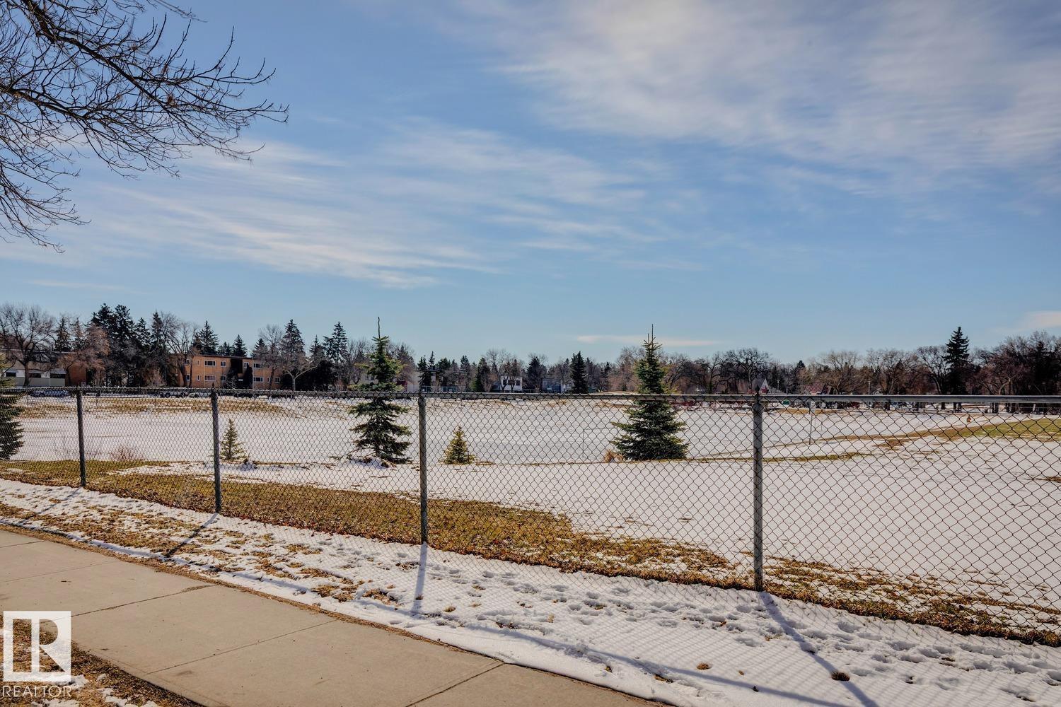 #101 11140 68 AV NW, Edmonton