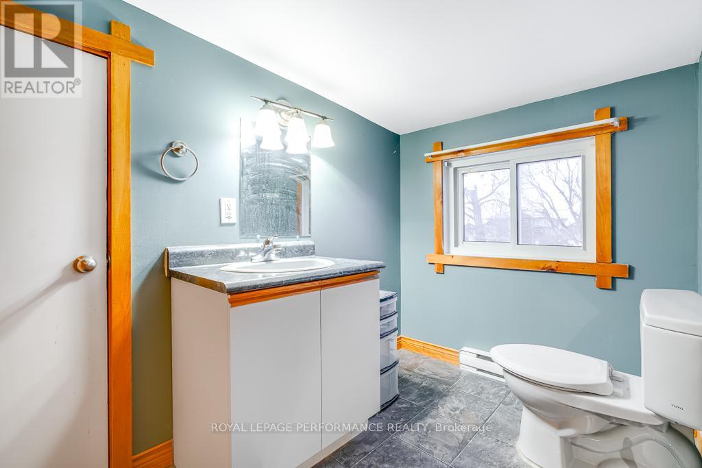 231-233 FIFTH STREET E - 25