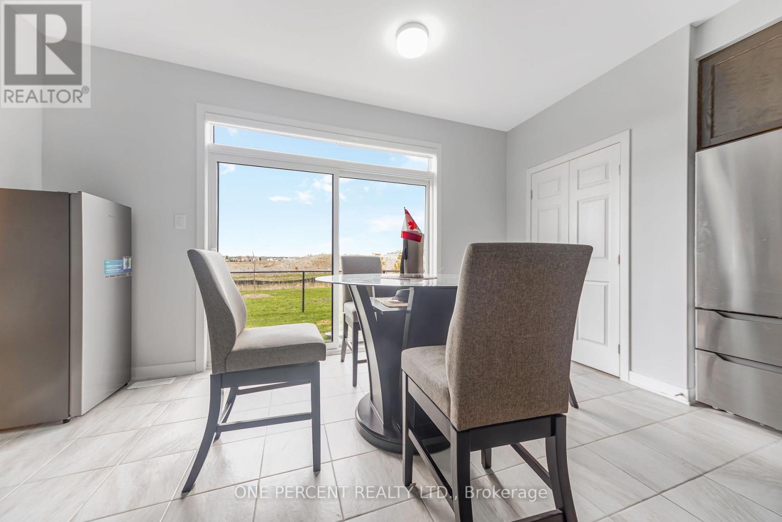 1016 SHOWMAN STREET - 10