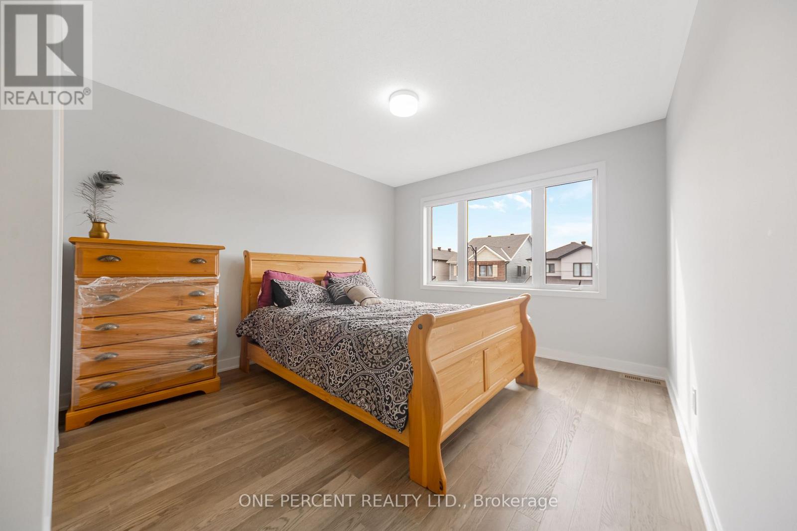 1016 SHOWMAN STREET - 18