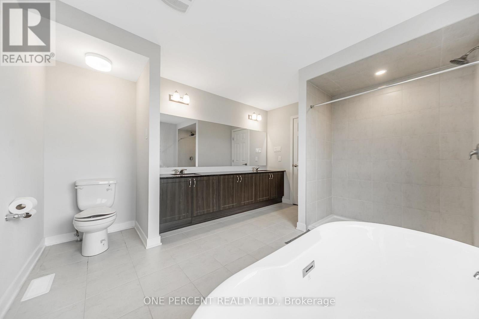 1016 SHOWMAN STREET - 17