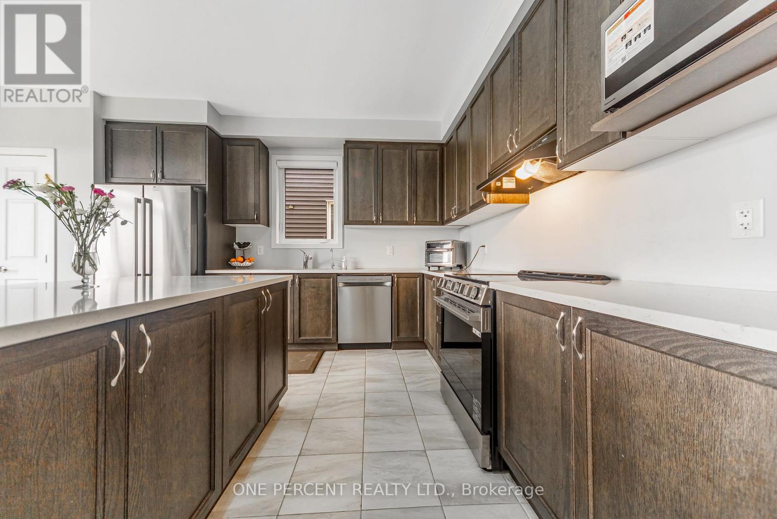 1016 SHOWMAN STREET - 9