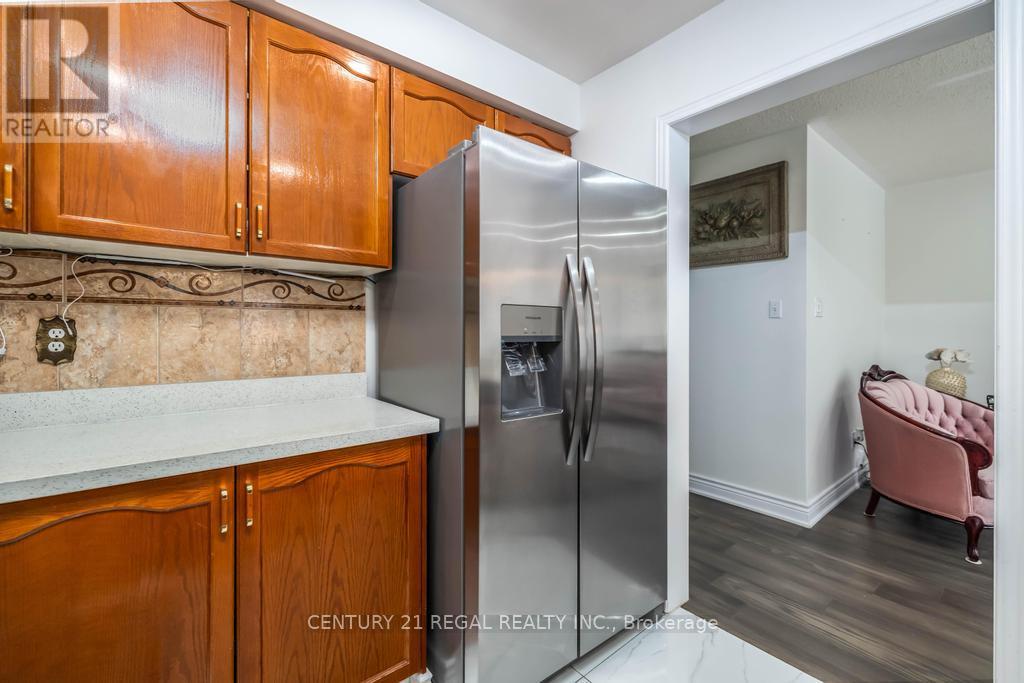 43 WATERTON CRESCENT - 19