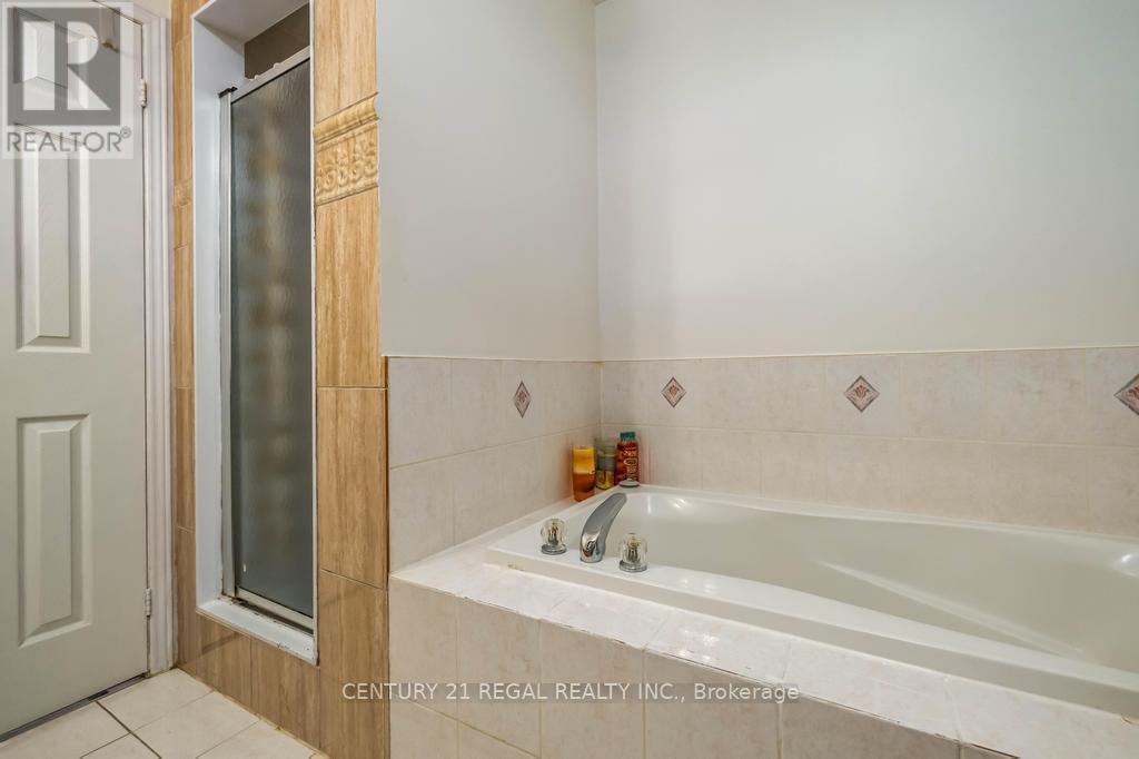 43 WATERTON CRESCENT - 29